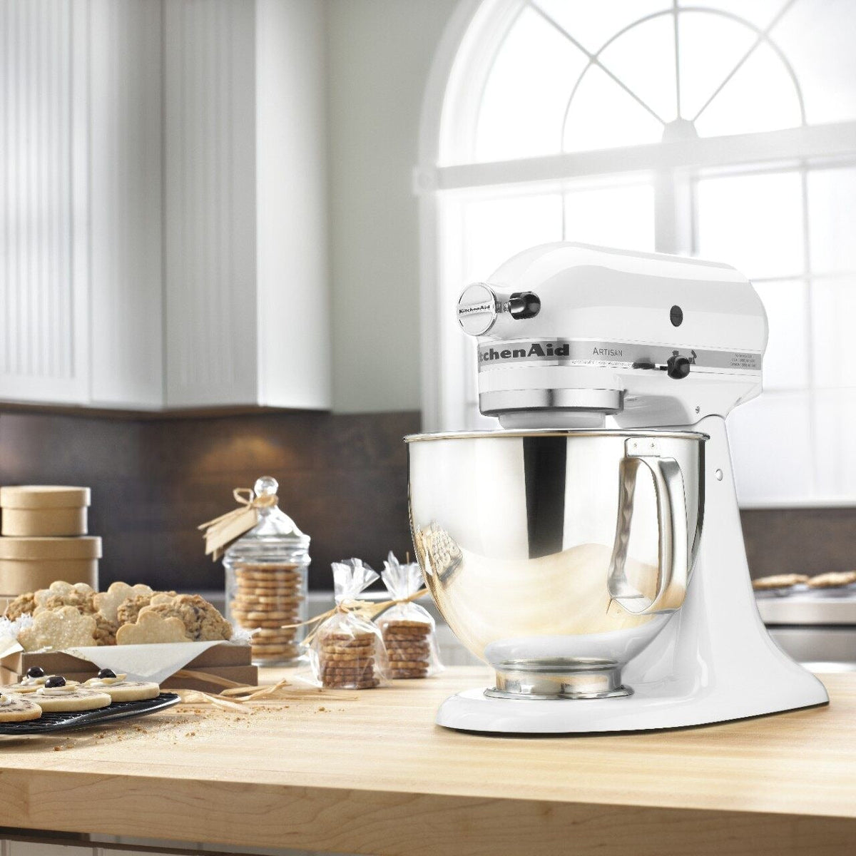 KitchenAid Artisan Series 5-Quart Tilt-Head Stand Mixer, White
