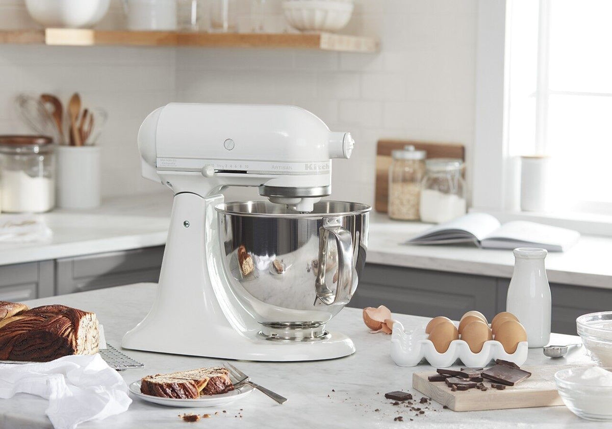 KitchenAid Artisan Series 5-Quart Tilt-Head Stand Mixer, White