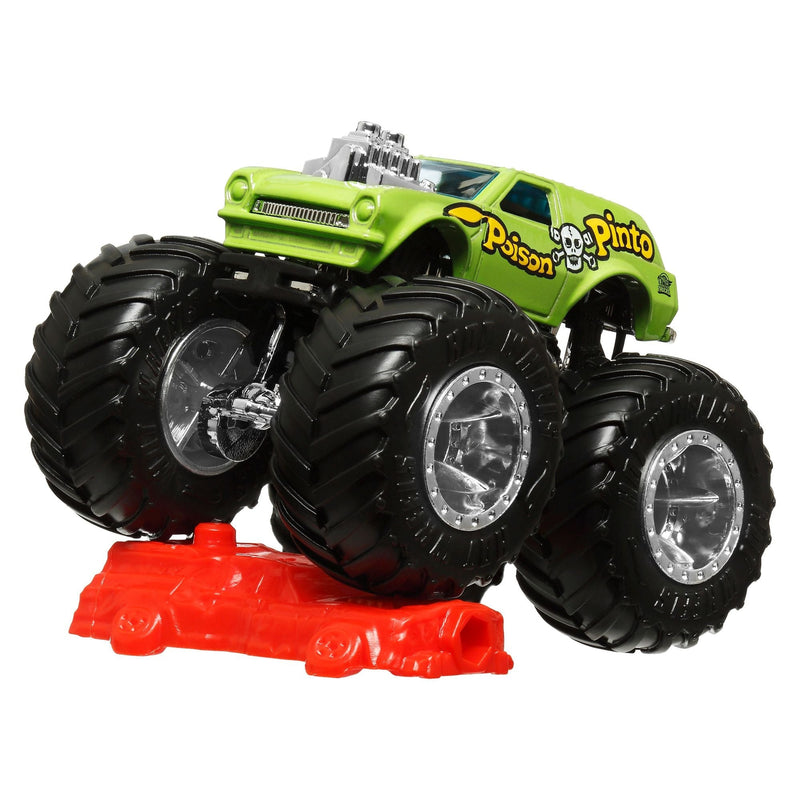 Hot Wheels 1:64 Die-Cast Monster Truck With Connect & Crash Car, Assorted Models, Ages 3+ O0